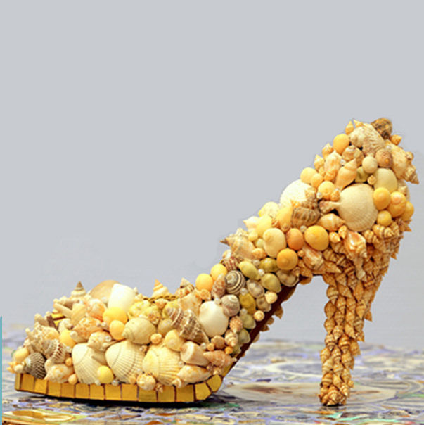 shell mosaic shoe